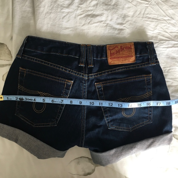 Lucky brand denim shorts - Picture 3 of 7